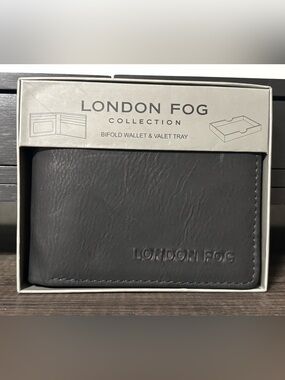 London Fog Men's Black Bifold Wallet with Embossed Logo
